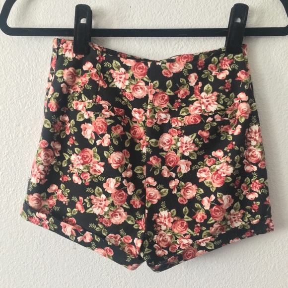 Forever 21 High Waist Floral Shorts - Picture 5 of 9